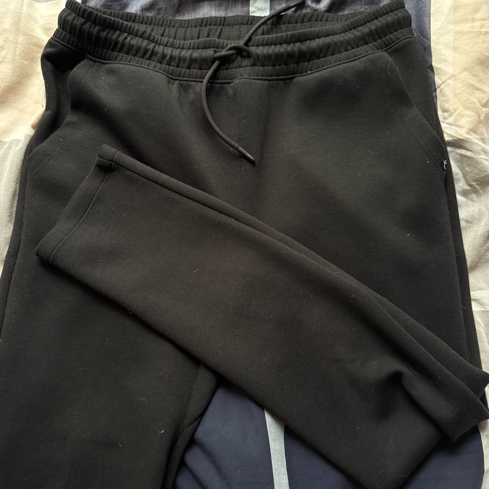 Art Class soft pants. Youth XXL (16/18). Elastic waistband. Zip pocket